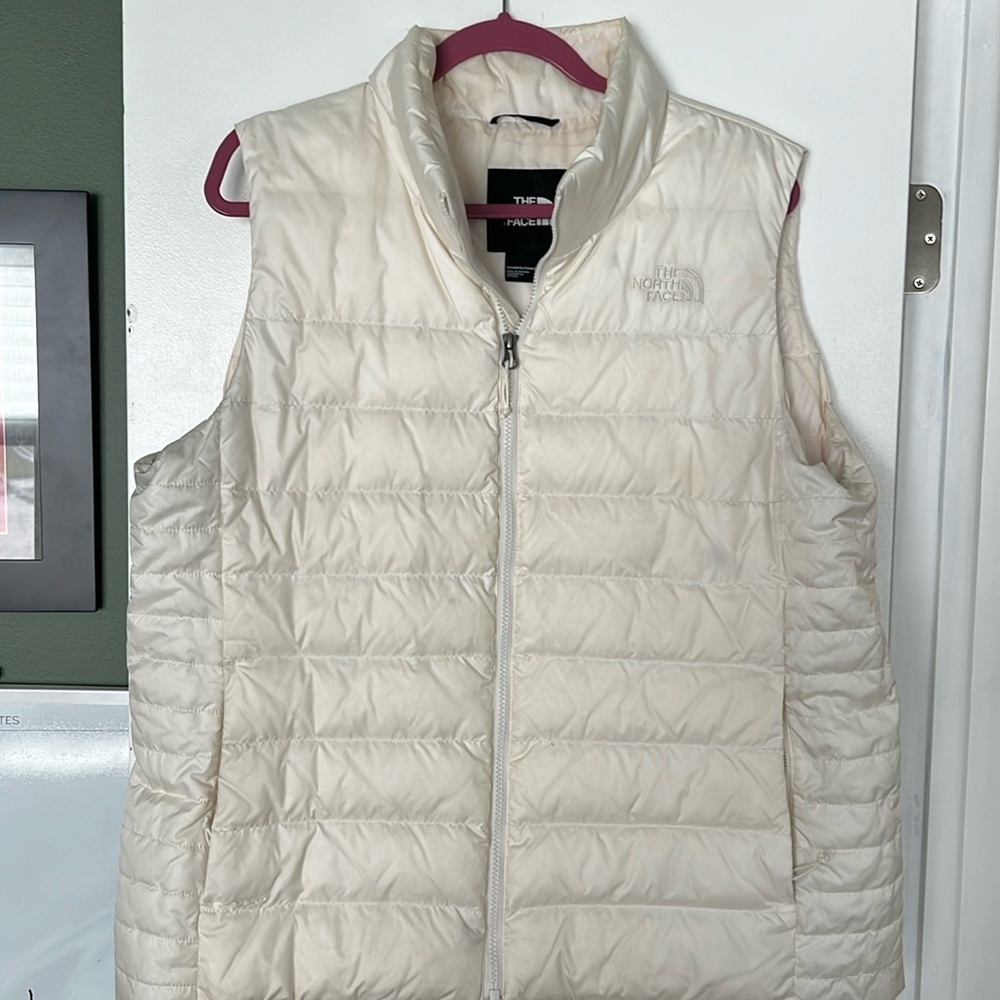 North face Women’s puffer vest